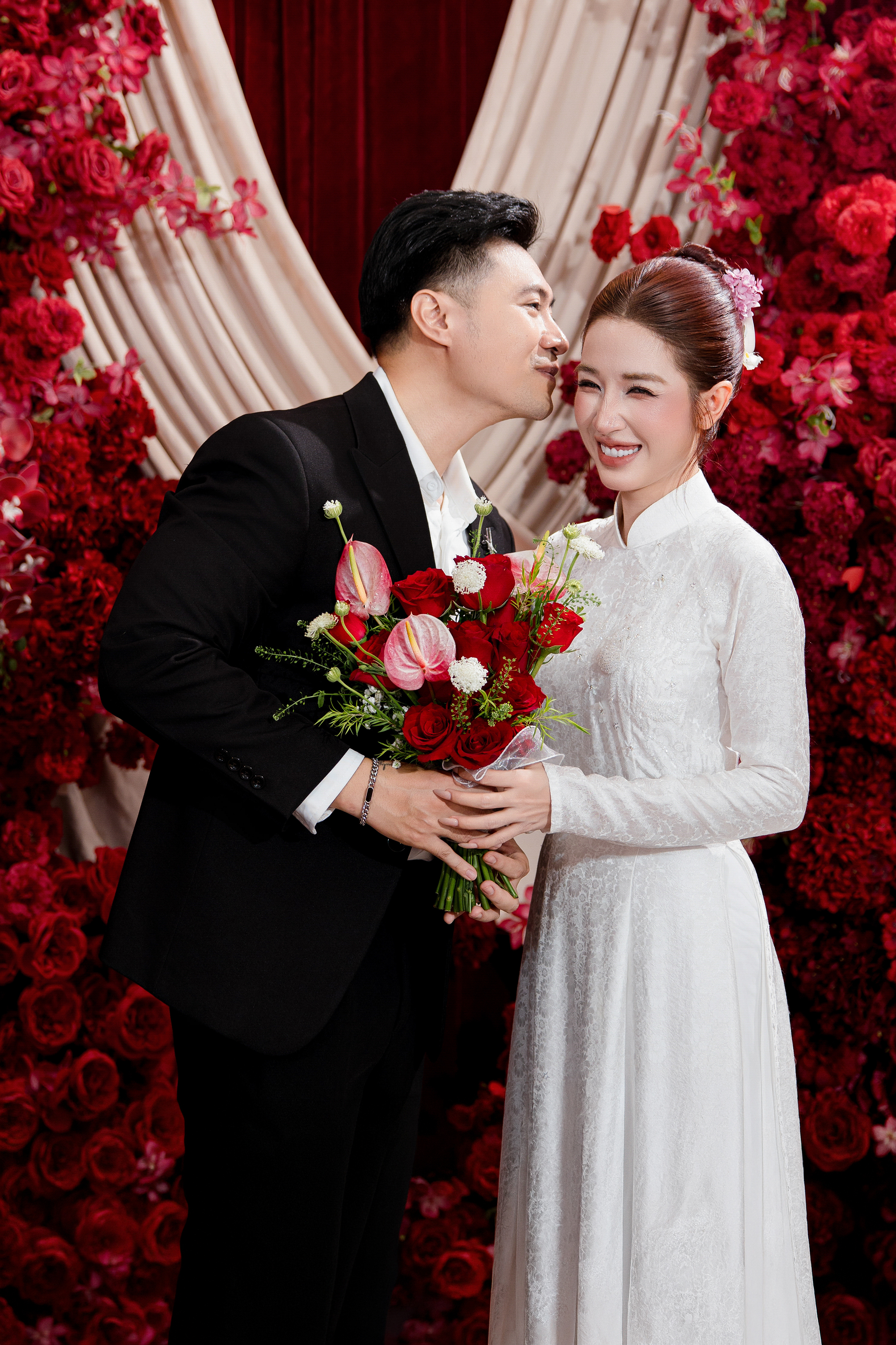 HỒNG & LƯƠNG
